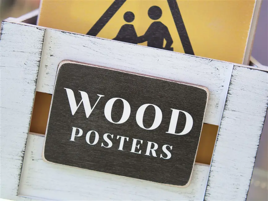 деревянные постеры
